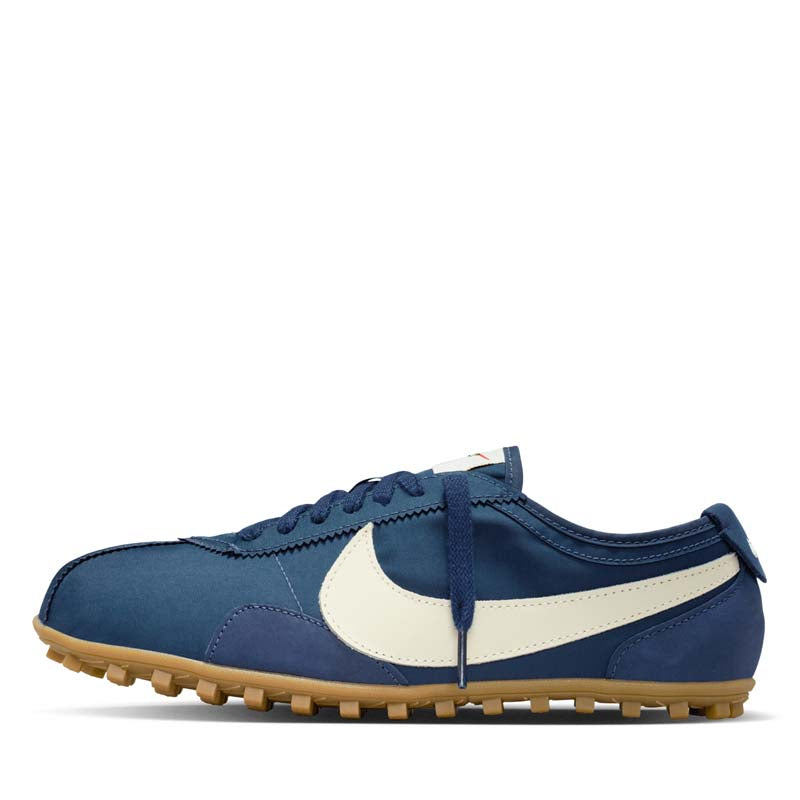 NICENESS SPOOKY (MOCA × NAVY) Sneaker Politics