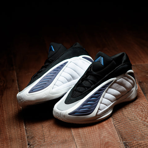 Adidas A.E. 2 'Alphadawg' - Cloud White/Dusty Ink