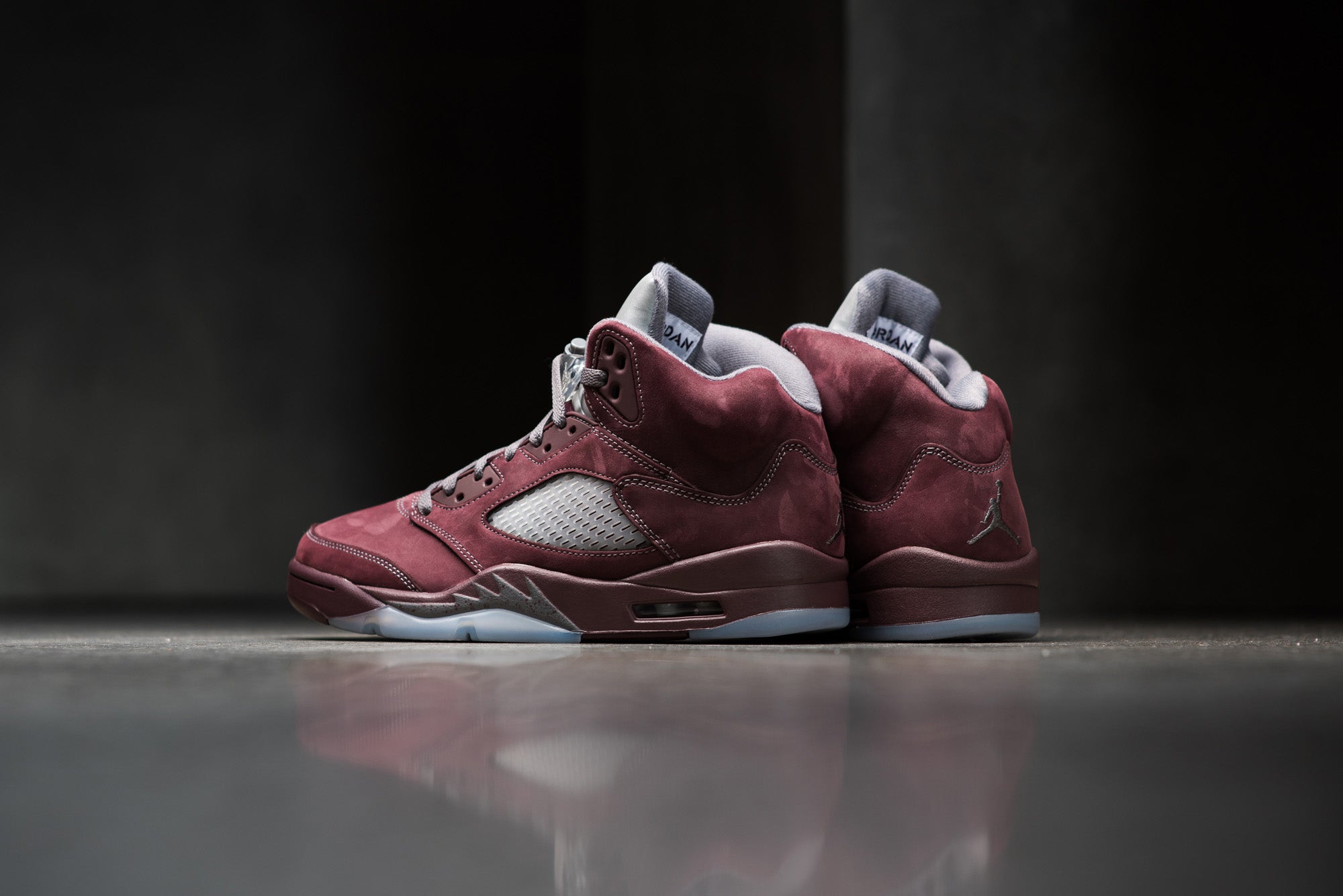 Burgundy red shop jordans