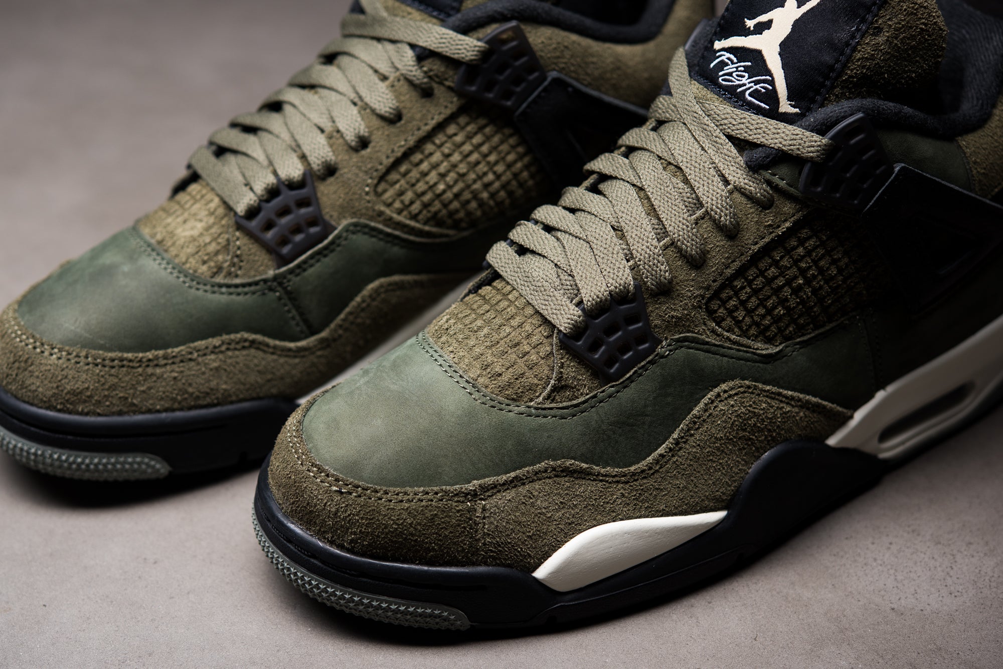 Jordan retro 4 clearance crema