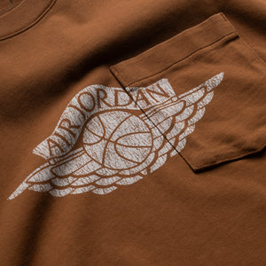 Jordan Flight Essentials Pocket Tee - Light British Tan/Shadow Brown