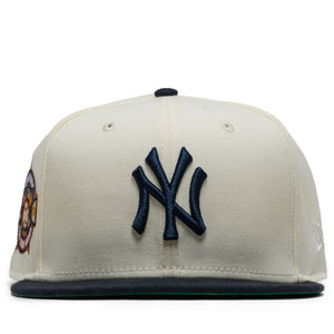 New Era x Politics New York Yankees 59FIFTY Fitted - Chrome/Navy