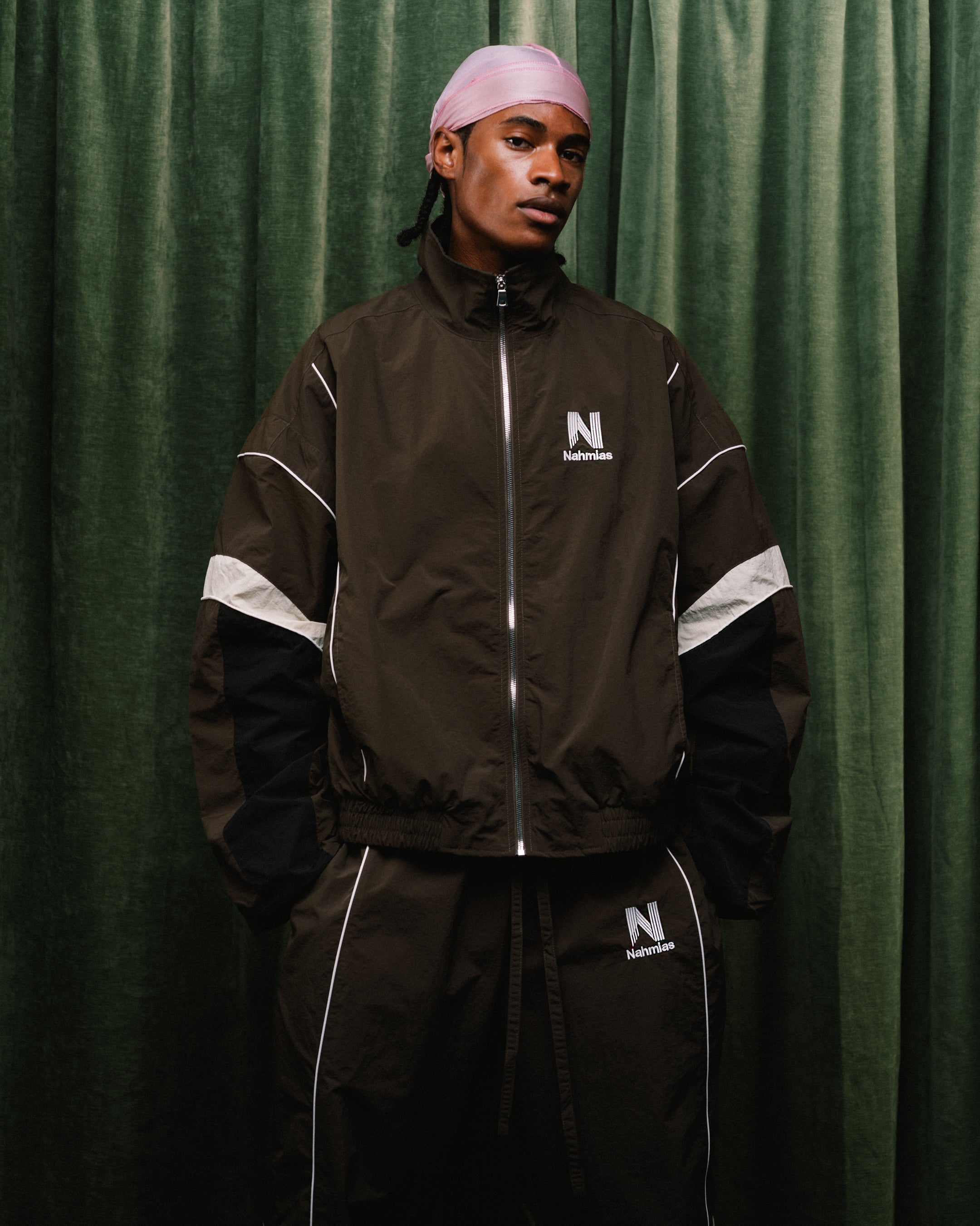 TOSHI　WAKE Dyneema LWJ ナイロンジャケット Nahmias Warm Up Jacket - Seaweed Green – Sneaker Politics