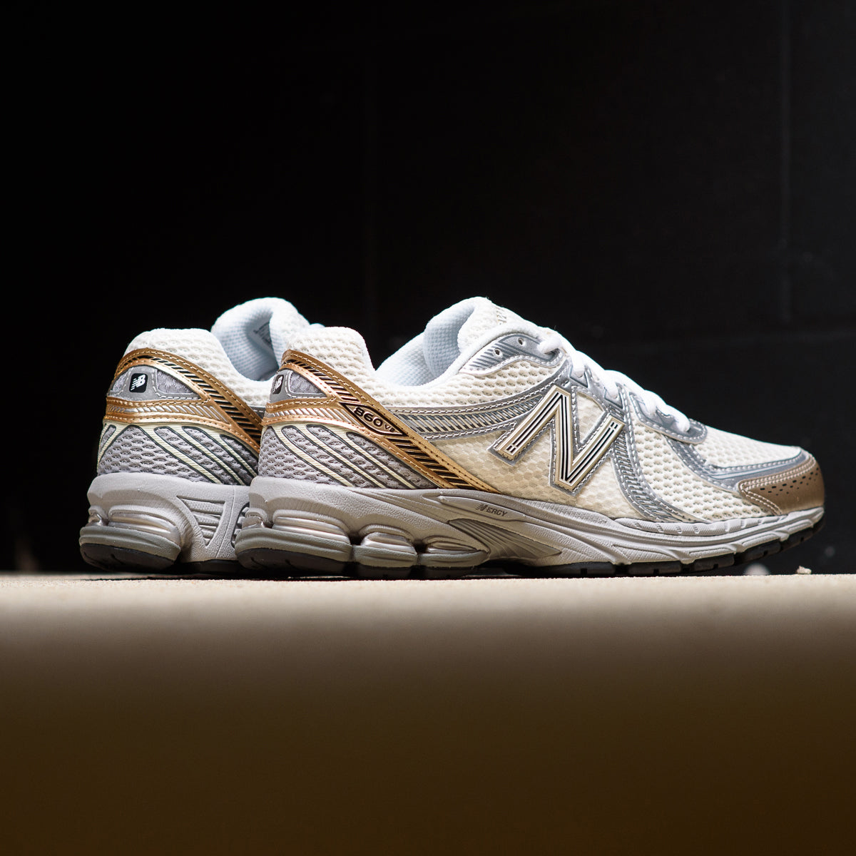 New Balance 860v2 Sea Salt Gold Metallic