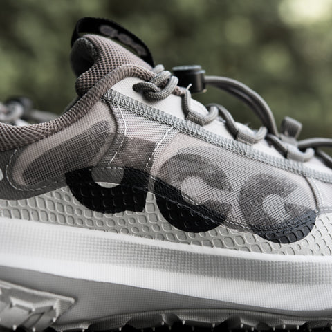 Nike ACG Mountain Fly 2 Low - Light Iron Ore/Black