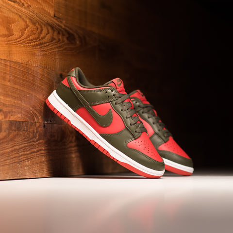 TROPHY ROOM on X: The @Nike Dunk Low Retro 'Cargo Khaki Mystic Red' Men's  sizing is now available in-store & online 🏆 👇👇👇   #TROPHYROOM 🏆‼️  / X
