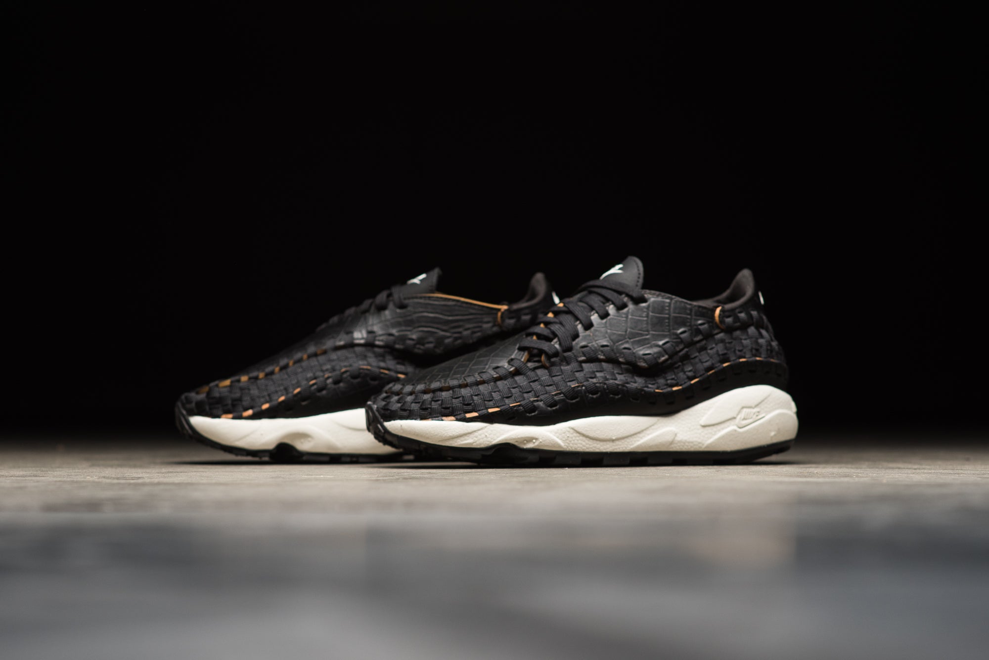 Nike air outlet footscape black