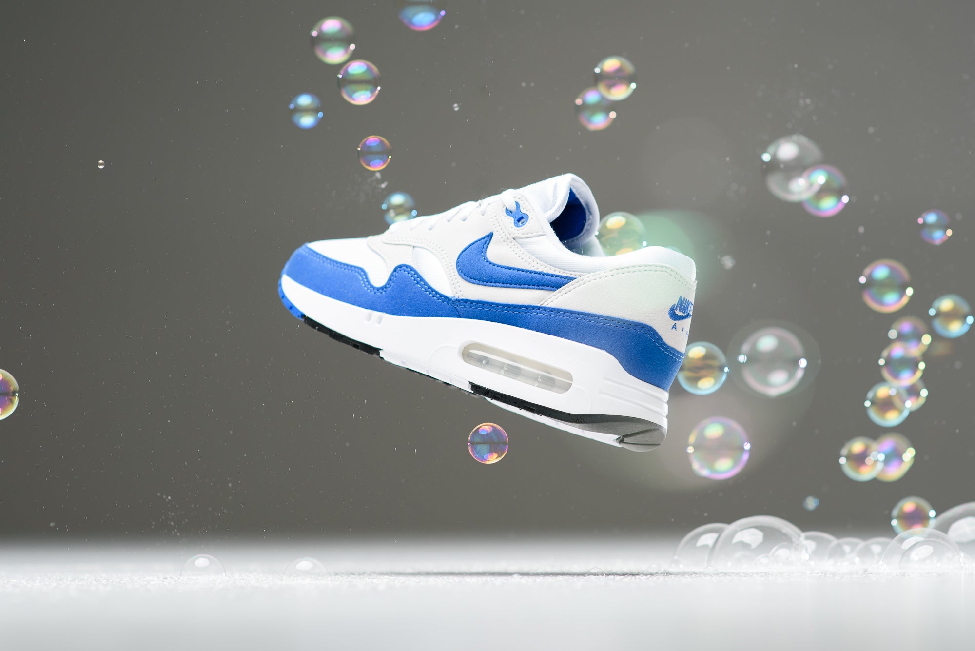 womens nike air max royal blue