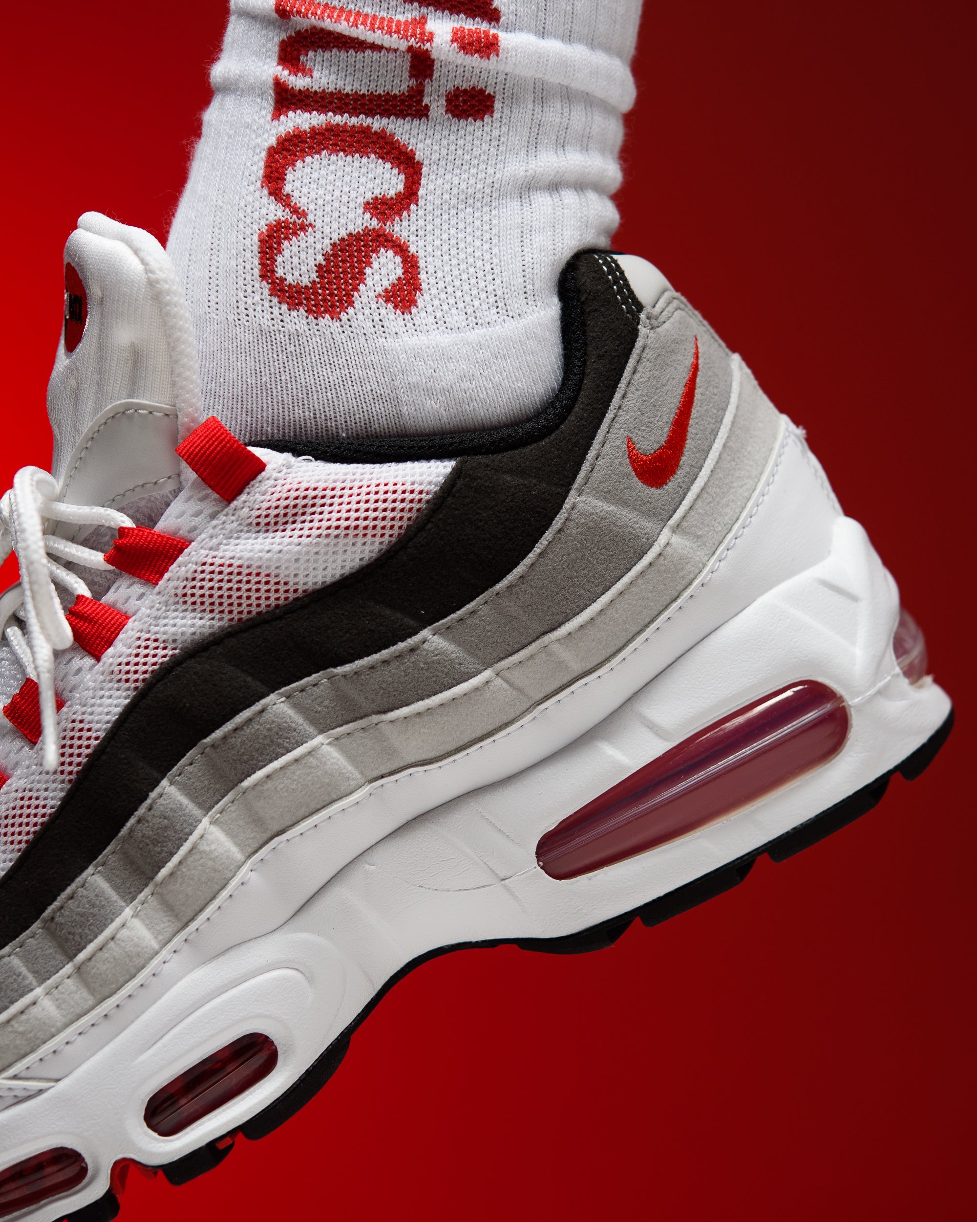 Nike Air Max 95 レッドボーダー 27cm 2026年 プレミアム Sneaker Politics