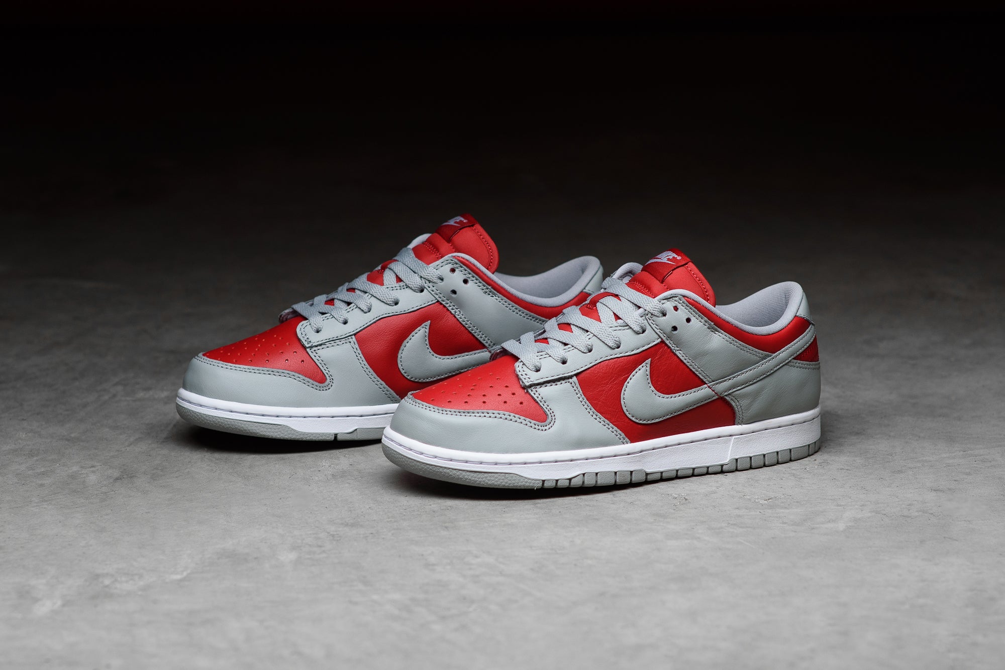 Nike dunk retro qs red best sale