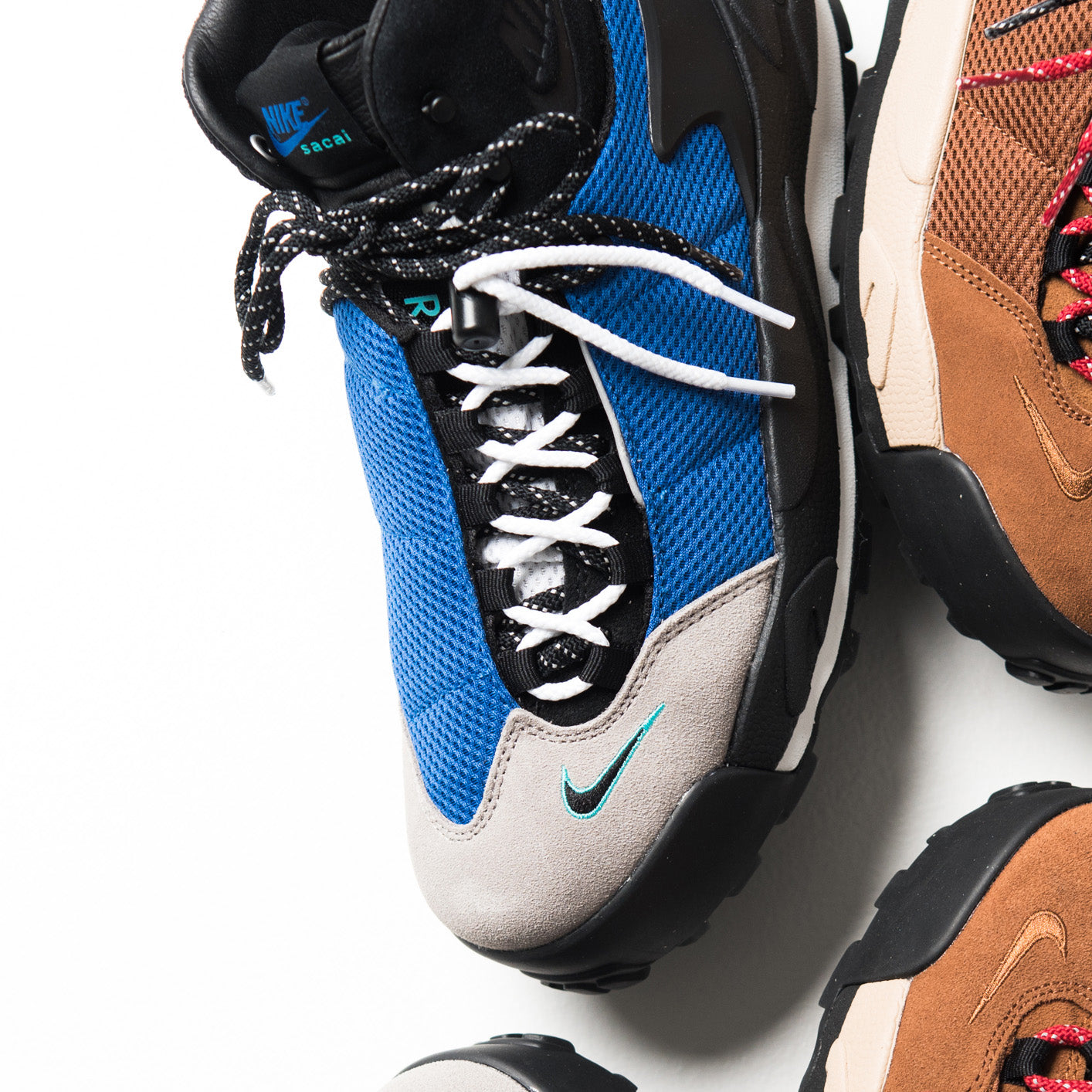 sacai × Nike Magmascape \"Varsity \" sacai x Nike Magmascape 