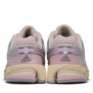 Women's Adidas Adistar Control 5 - Warm Vanilla/Clear Pink