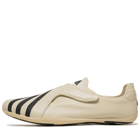 Pharrell Williams x Adidas Vario Flat Earther - Chalk White/Core Black