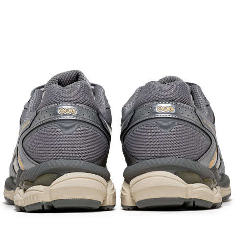 Asics Gel-Cumulus 16 - Cream/Clay Grey