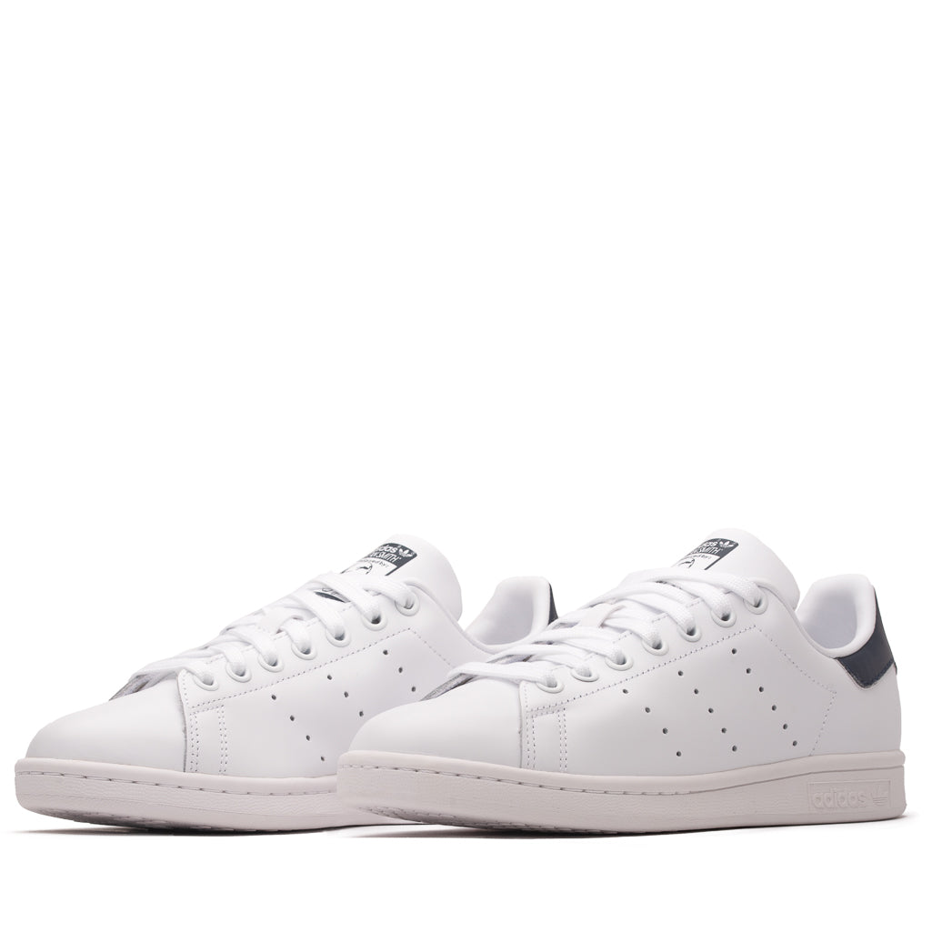 Womens adidas stan outlet smith white navy