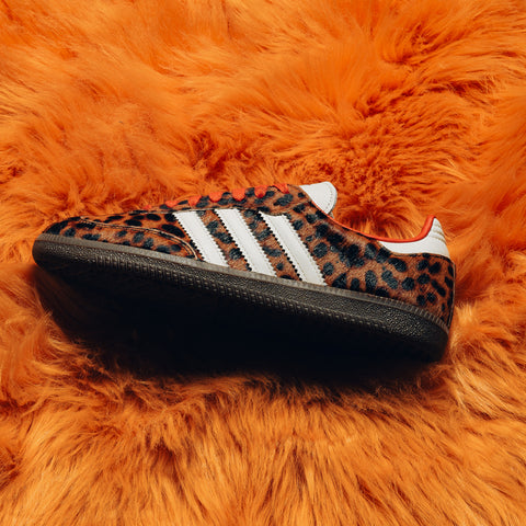 Women's Adidas Samba OG - Core Black/Preloved Red
