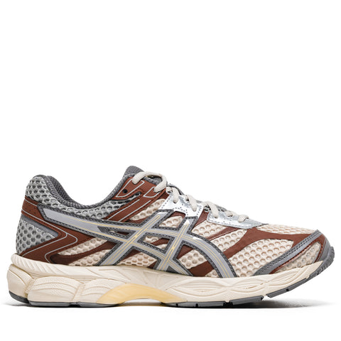 emmi x Asics Gel-Cumulus 16 - Beige/Grey