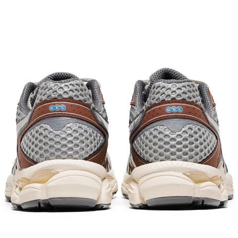 emmi x Asics Gel-Cumulus 16 - Beige/Grey