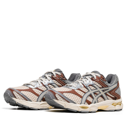 emmi x Asics Gel-Cumulus 16 - Beige/Grey