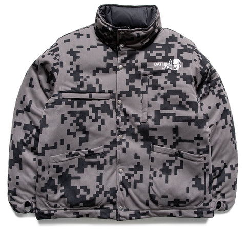 Kazuki Kuraishi x A Bathing Ape Pixelate Camo Reversible Down Jacket - Black