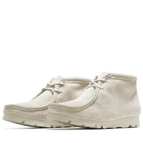 POST ARCHIVE FACTION x Clarks Wallabee Boot - Beige Suede