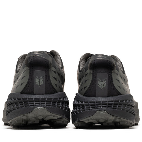 Hoka Speedgoat 2 - Black/Asphalt Grey