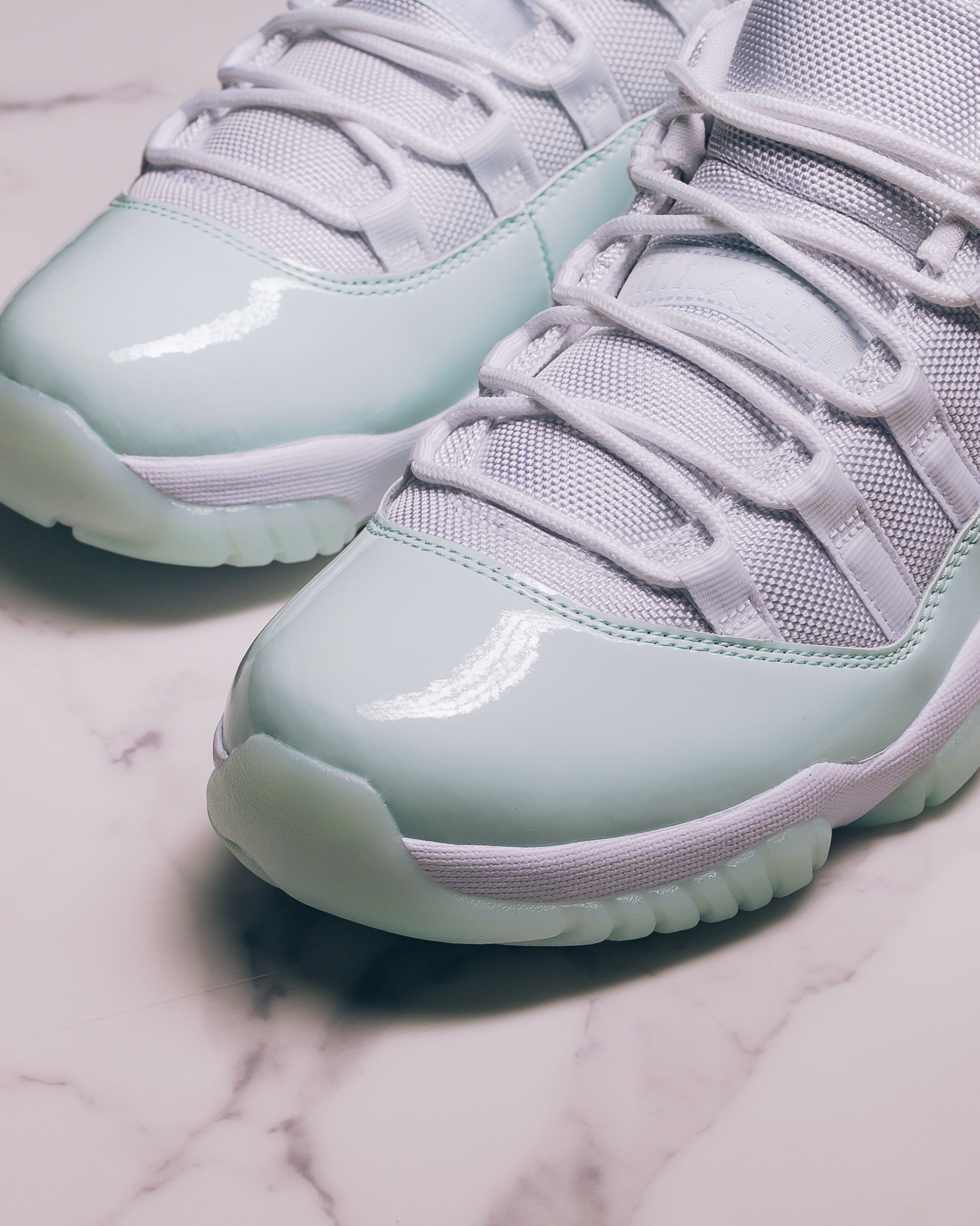 jordan 11 low ice