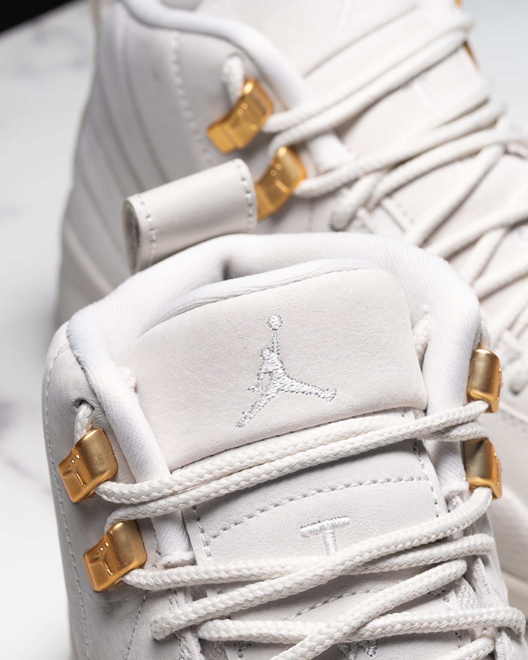 air jordan 12 retro women's black and gold