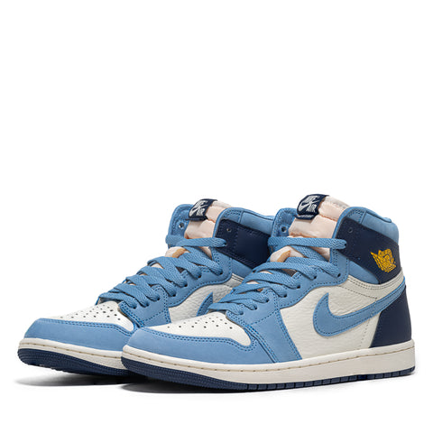 Women's Air Jordan 1 Retro High OG 'First In Flight' - University Blue/University Gold