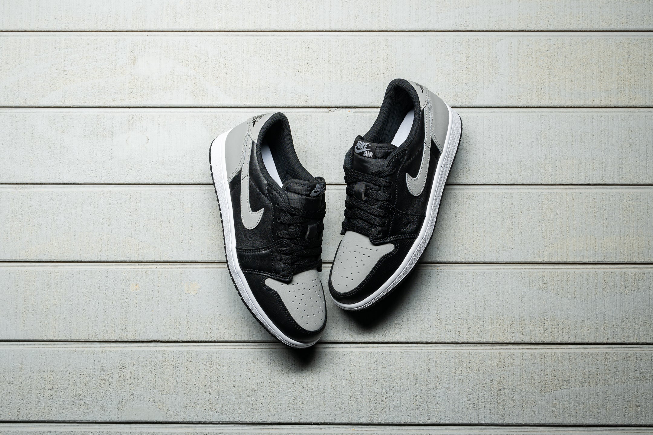 Air jordan 1 low sneaker politics hotsell