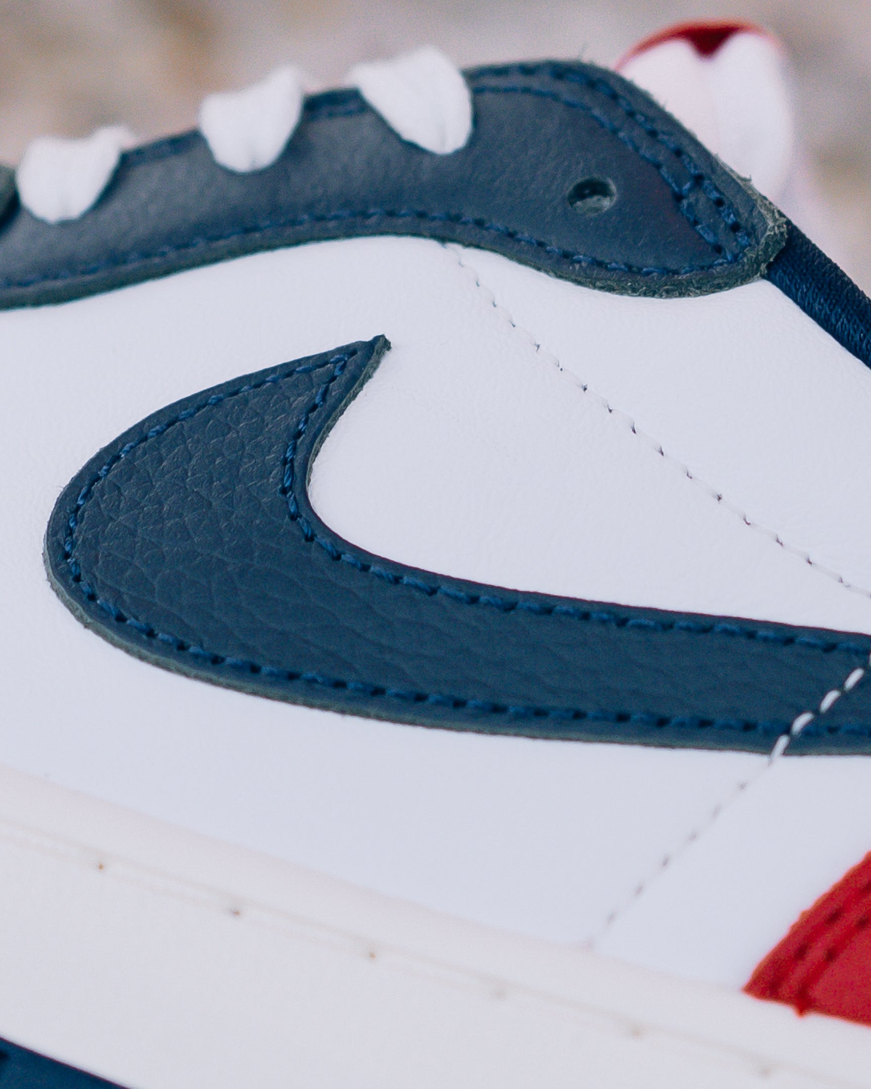 AIR JORDAN 1 RETRO LOW OG 'HOWARD BISON' - SUMMIT WHITE/GYM RED