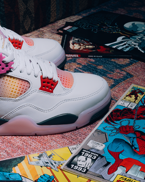 Air Jordan 4 Retro 'Comic' - Off White/Fire Pink