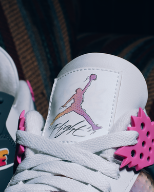 Air Jordan 4 Retro 'Comic' - Off White/Fire Pink