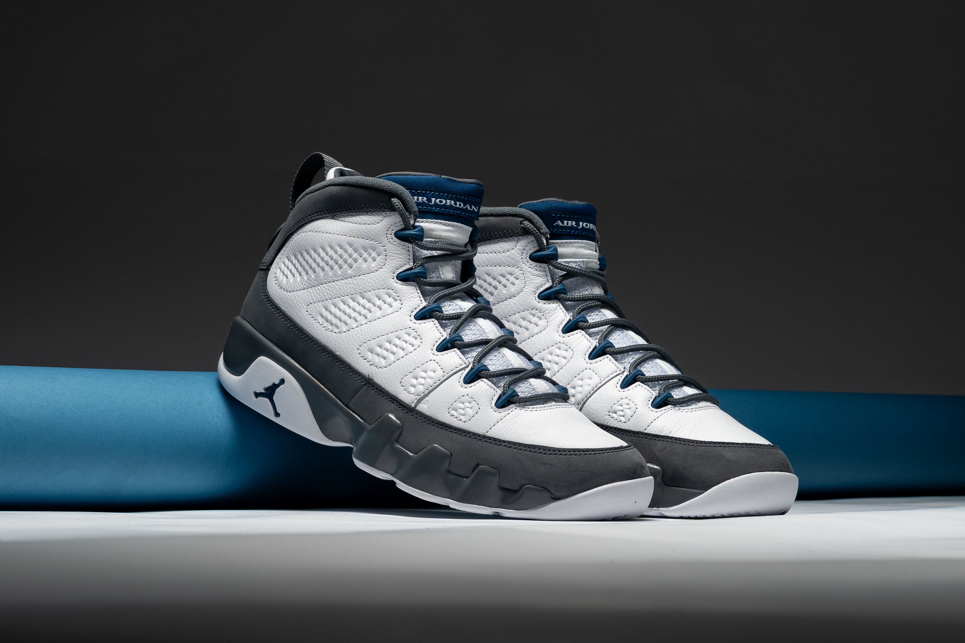 nike air jordan retro flint