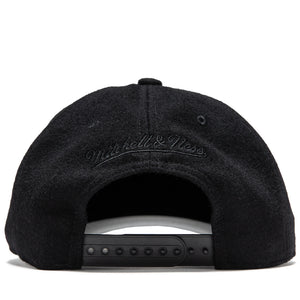 Politics x Mitchell & Ness Pro Pinch Wool Snapback - Black