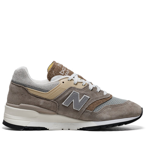 New Balance Made in USA 997 - Light Mushroom/Mirage Grey