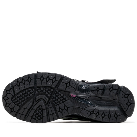 New Balance 1906A - Black/Dragon Berry