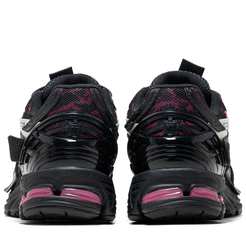 ★NEW BALANCE★1906A Black Dragon Berry★大人気★ Sneaker Politics