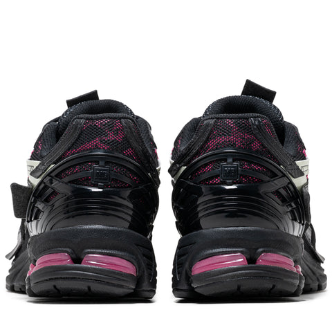 New Balance 1906A - Black/Dragon Berry