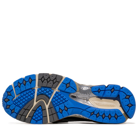 New Balance 1906L - Silver Metallic/Black