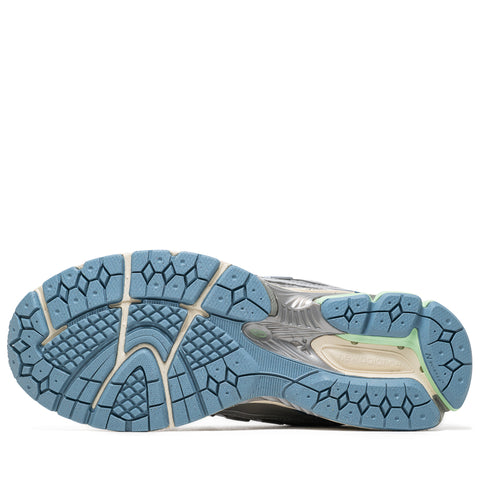 New Balance 1906R - Silver Metallic/Still Water