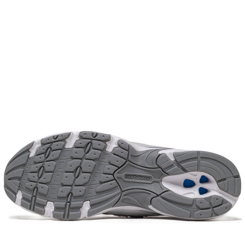 New Balance 740 - Grey/Reflection