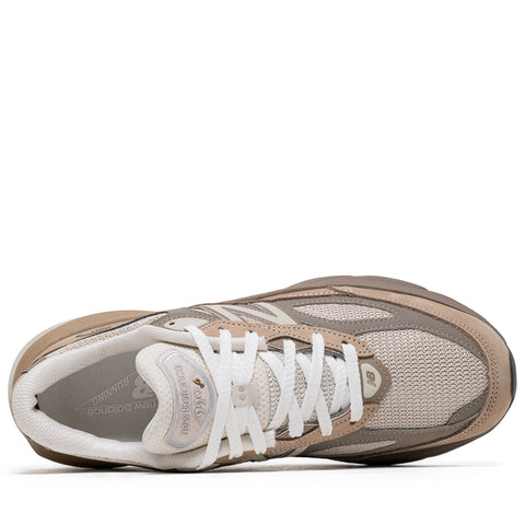 New Balance Made in USA 990v6 - Driftwood/Timberwolf