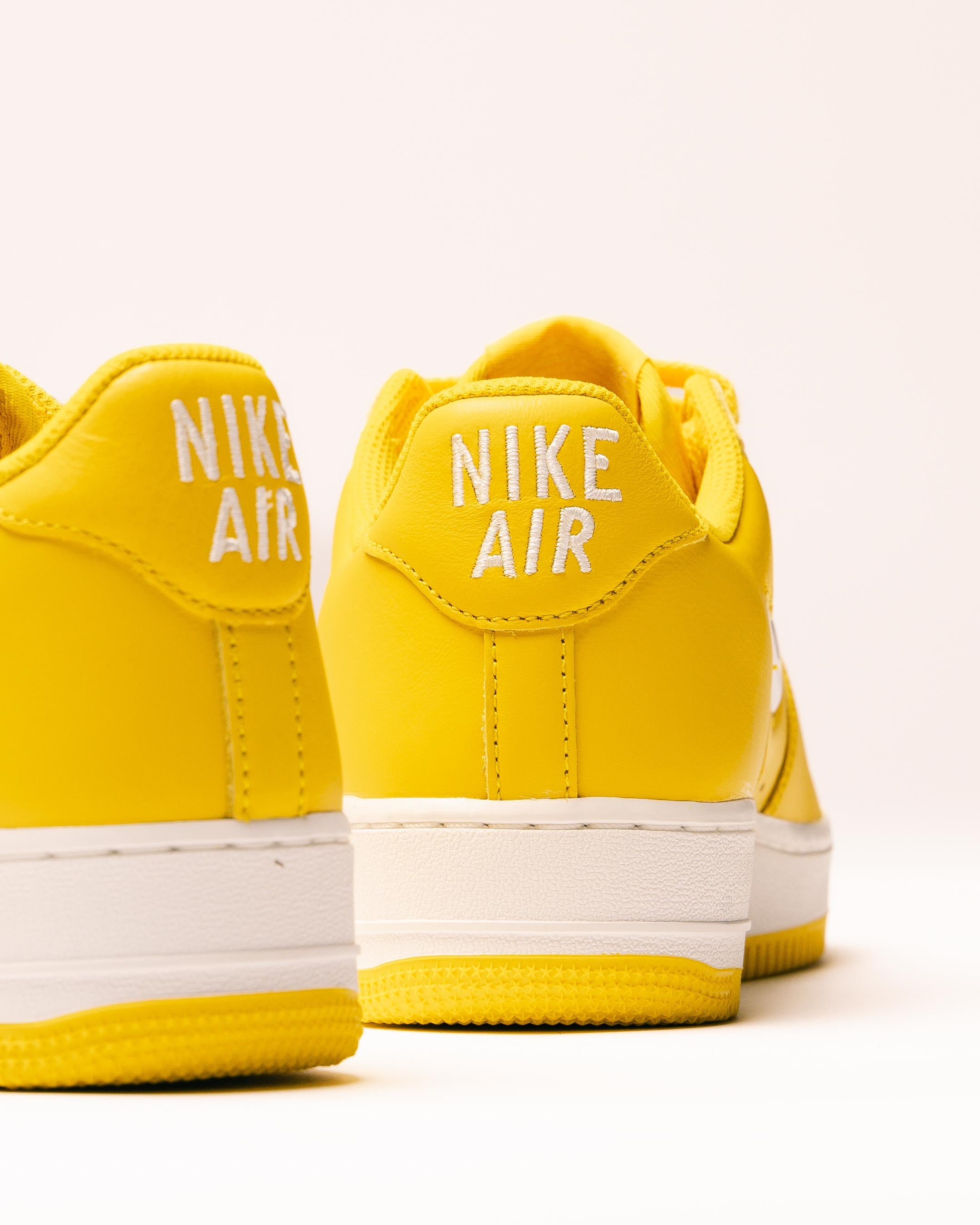 Bright yellow af1 hotsell