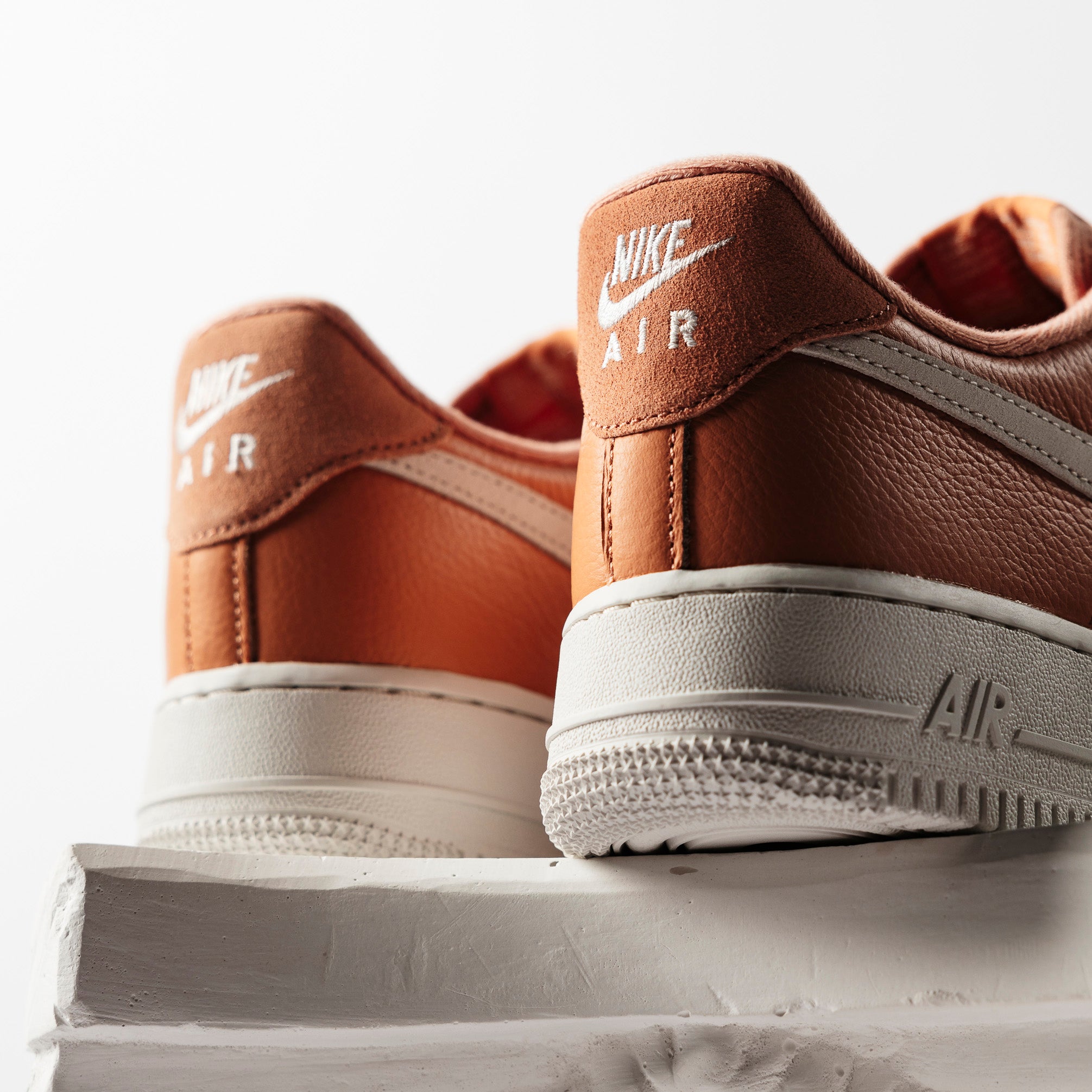 Nike Air Force 1 '07 LX - Amber Brown/Phantom