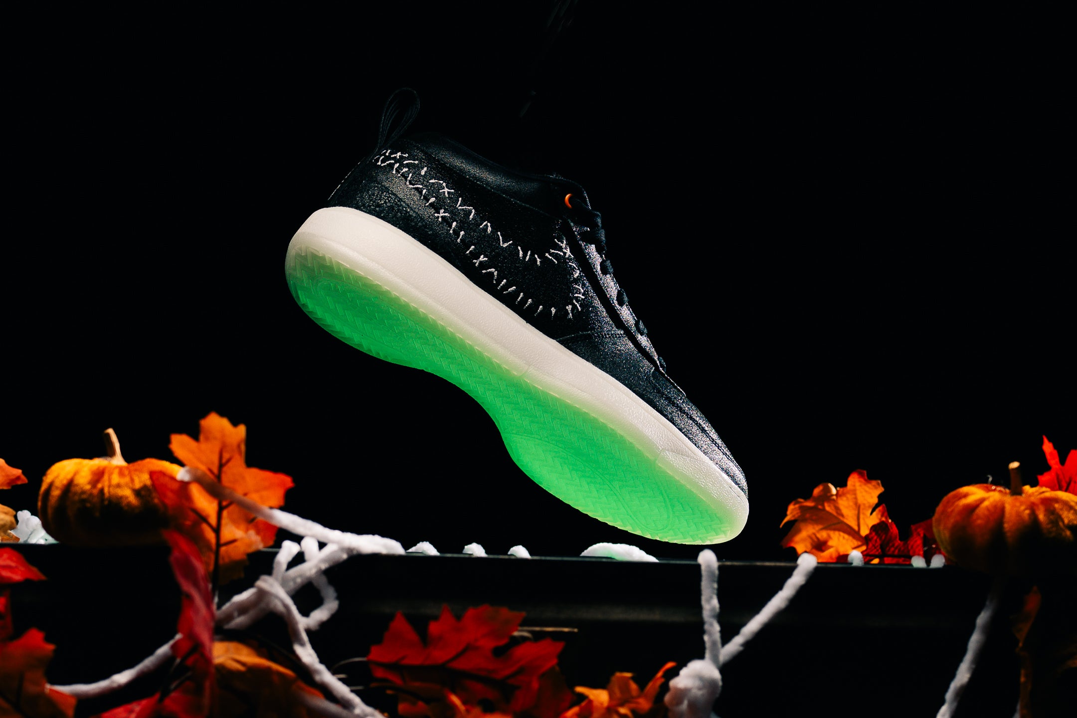 BOOK1 NIKE Halloween