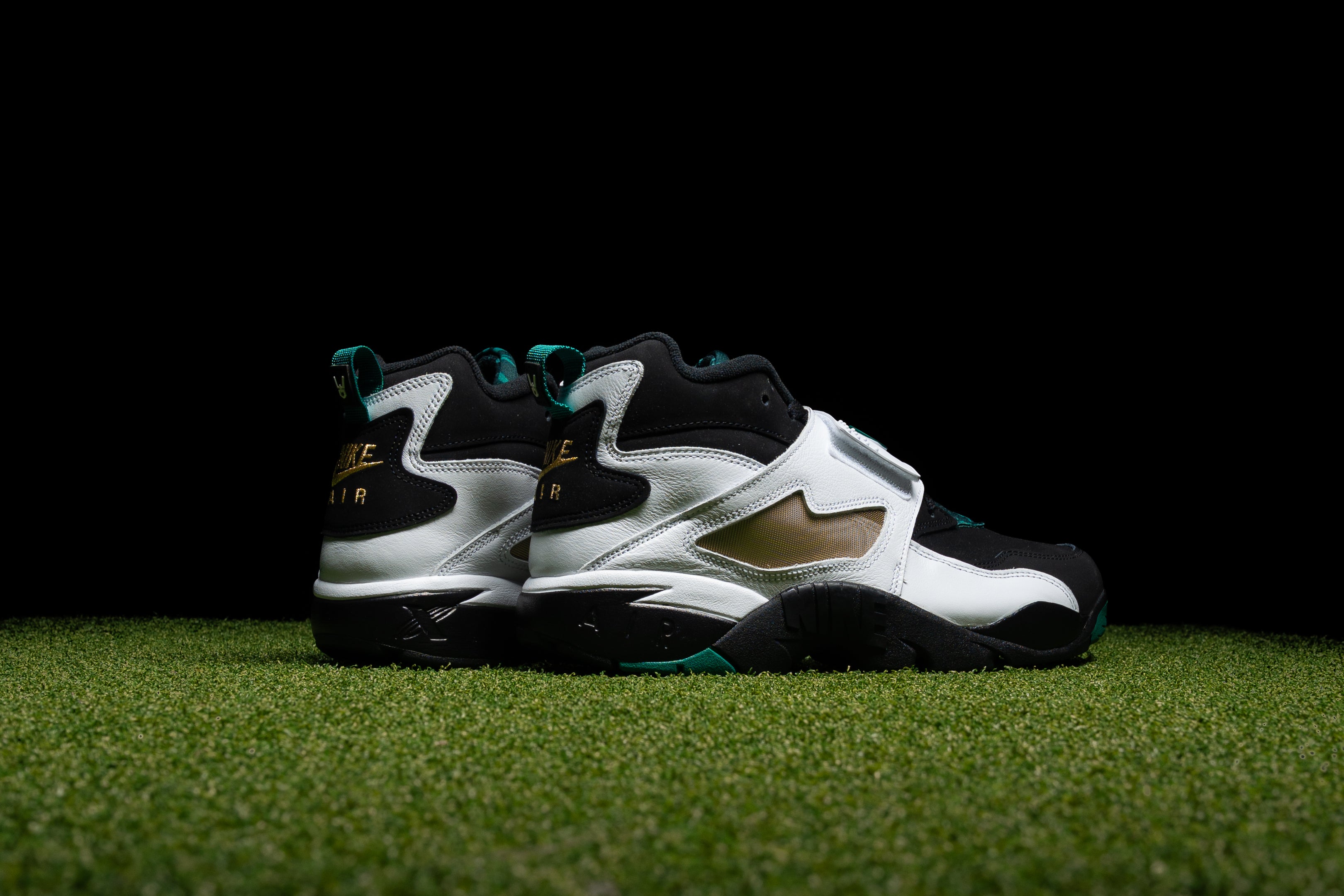 diamond turf green