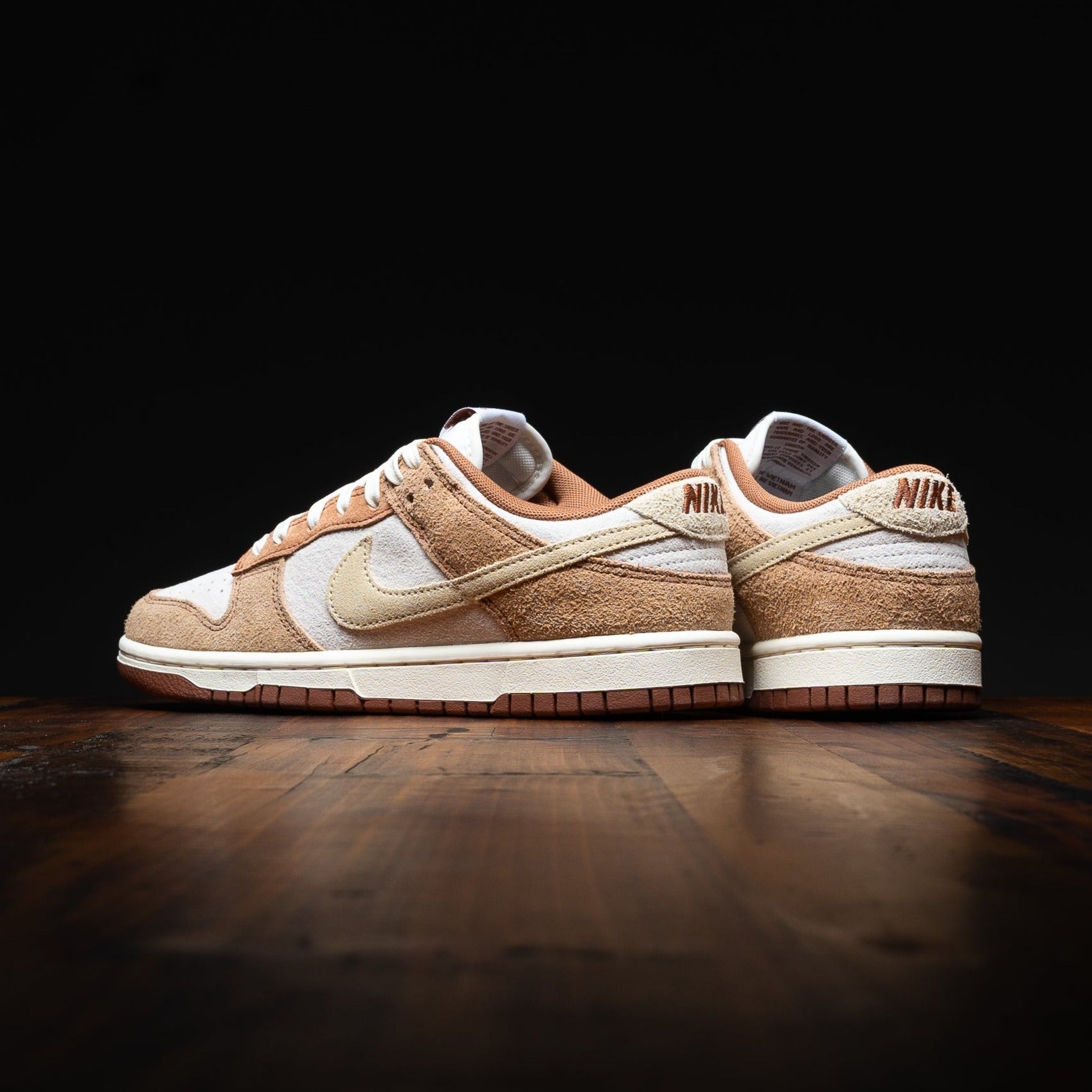 Nike Dunk Low Retro Premium 'Medium Curry' - Sail/Fossil