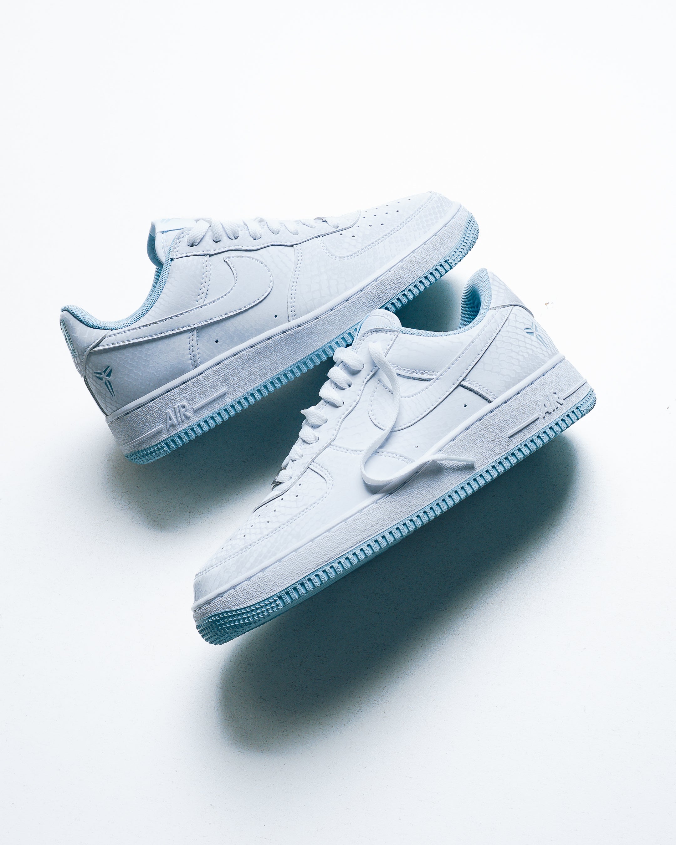 Kobe Bryant x Nike Air Force 1 Low - White/Armory Blue – Sneaker