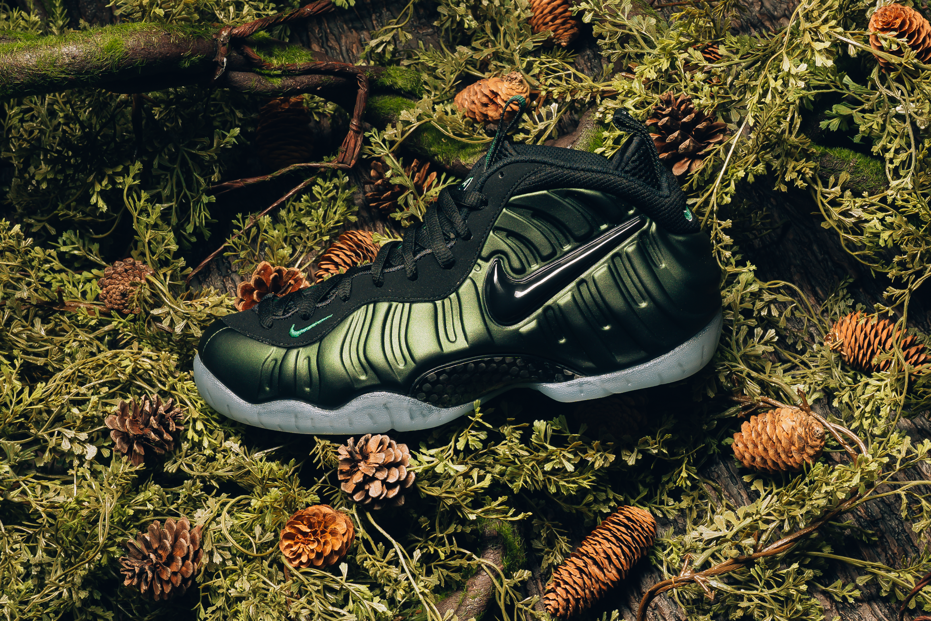 nike air foamposite green